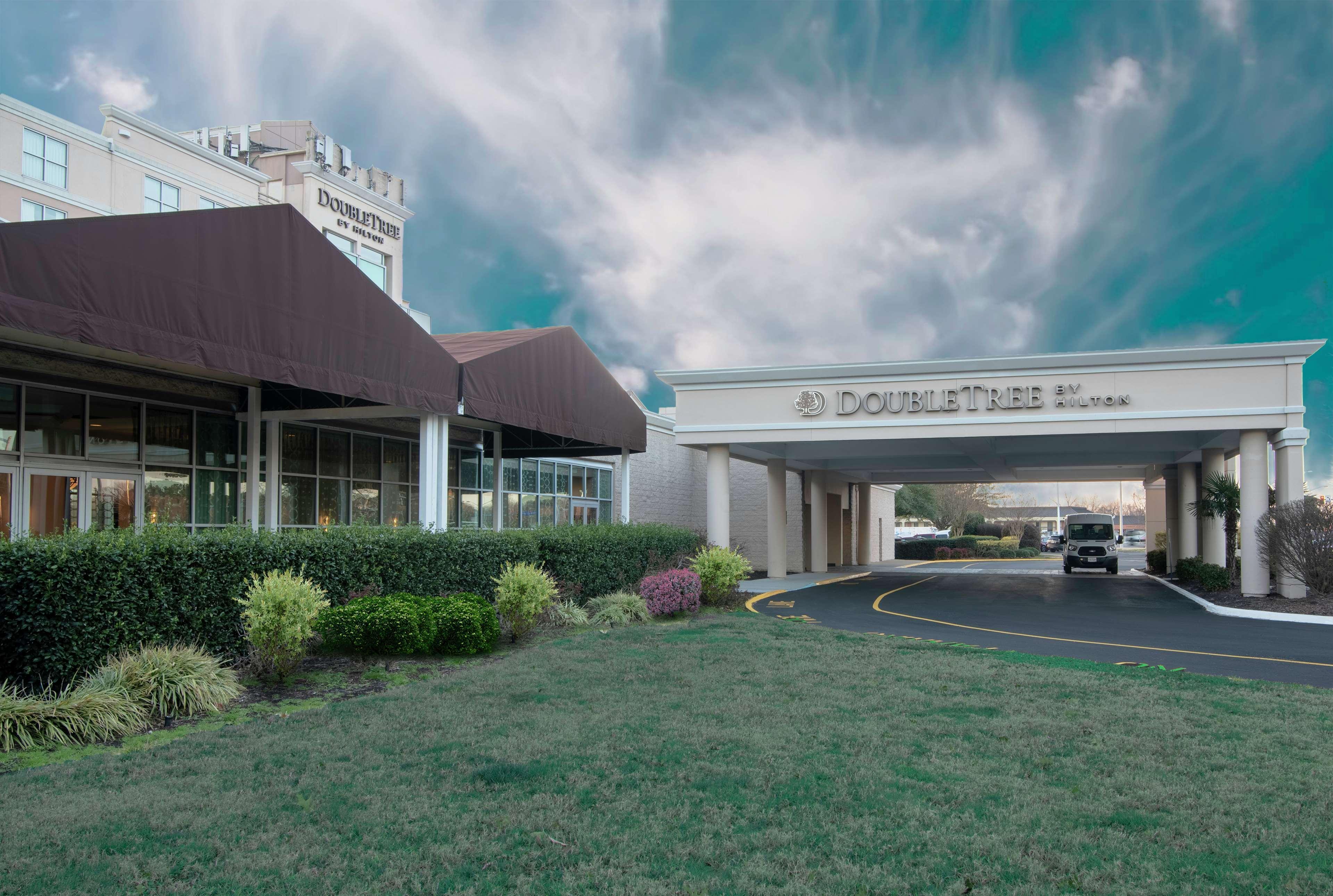 Doubletree By Hilton Norfolk Airport Hotel Buitenkant foto
