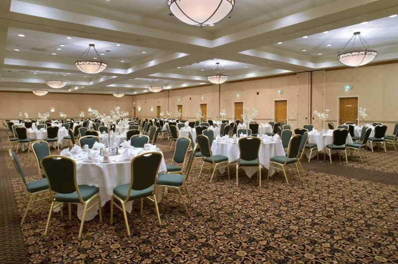 Doubletree By Hilton Norfolk Airport Hotel Restaurant foto